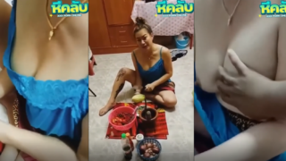 คลิปหลุด ทางบ้านมาหารุ่นพี่แต่ไม่อยู่เจอเจ๊สาวเมียรุ่นพี่ชวนกินส้มตำแต่ขอตำคนทำก่อนได้ไหมเงี่ยนด้วยโดนชวนเข้าห้องไห้ปิดประตูแล้วบอกผัวไม่อยู่เร็วๆแอบเเซ่บเย็ดหีสาวใหญ่เด็ดขย่มควยร่อนเอวครางเสียวน้ำแตกคาหีฟินๆ